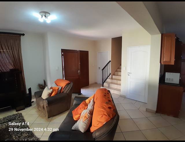 4 BEDROOM FREESTANDING FOR SALE IN SAFARI GARDENS